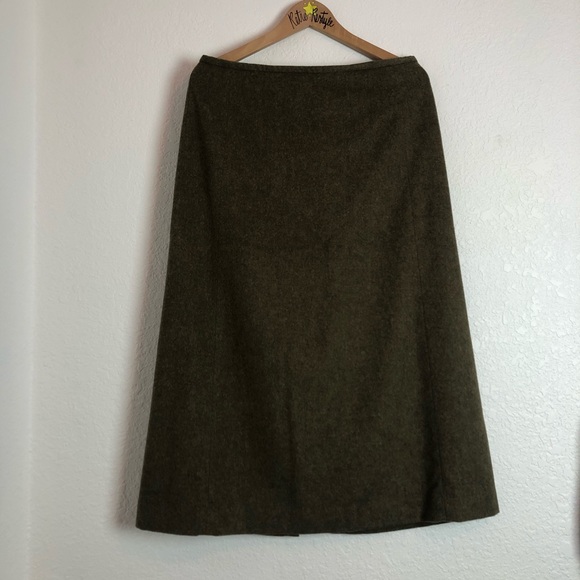 ๐ Banana Republic ๐ 100% Wool Blazer & Skirt Set - Picture 7 of 14